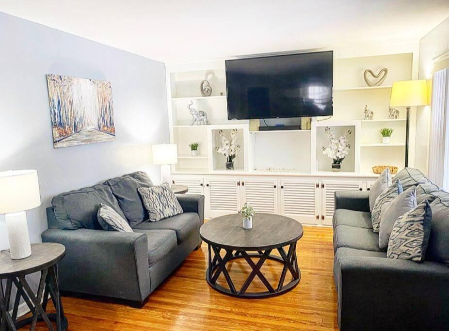 Adorable&Cozy Suburban Home Mins From Dwtn/Airport Rochester Exterior photo